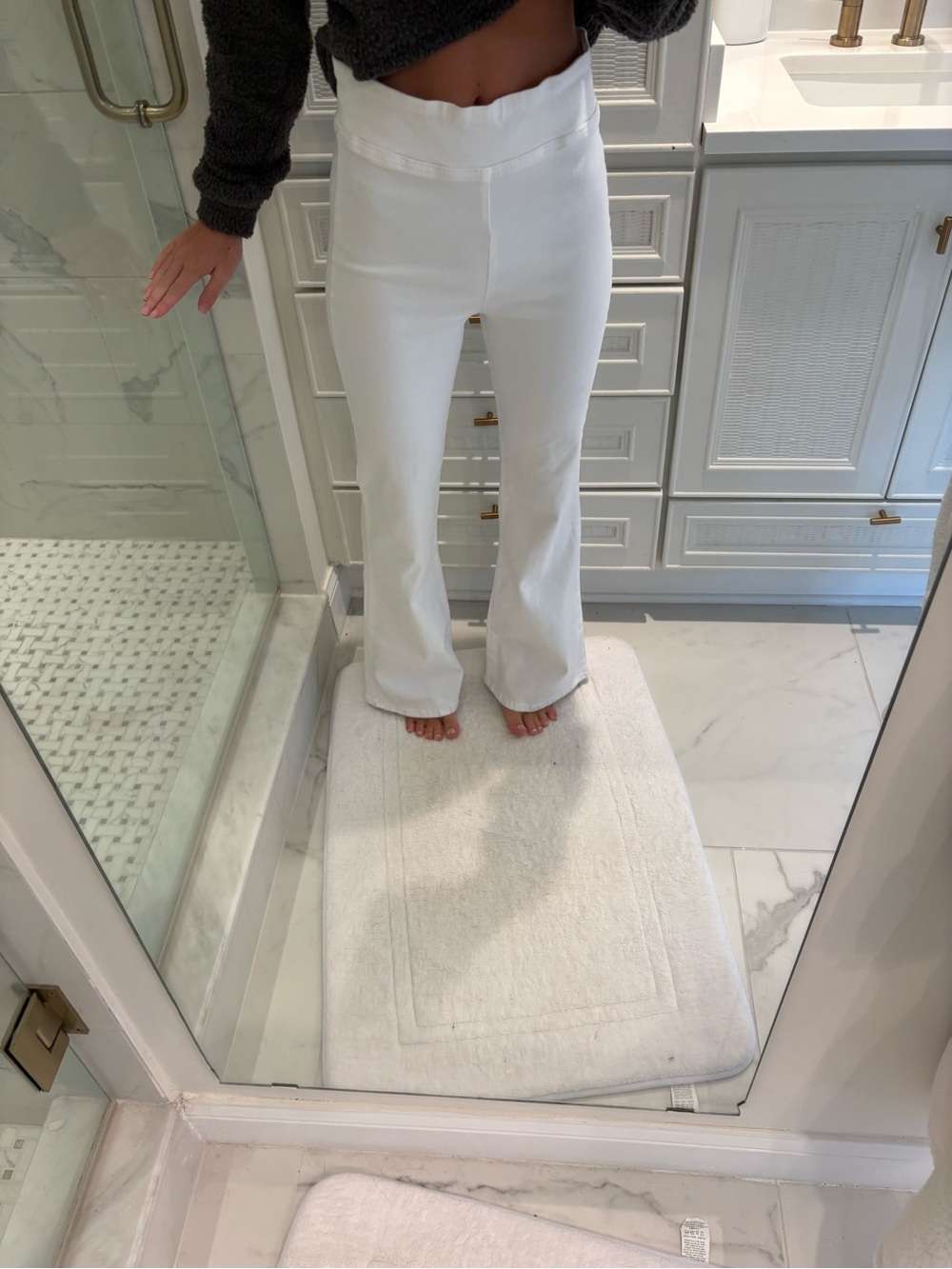 NWT FRAME Jetset high rise flare white jeans